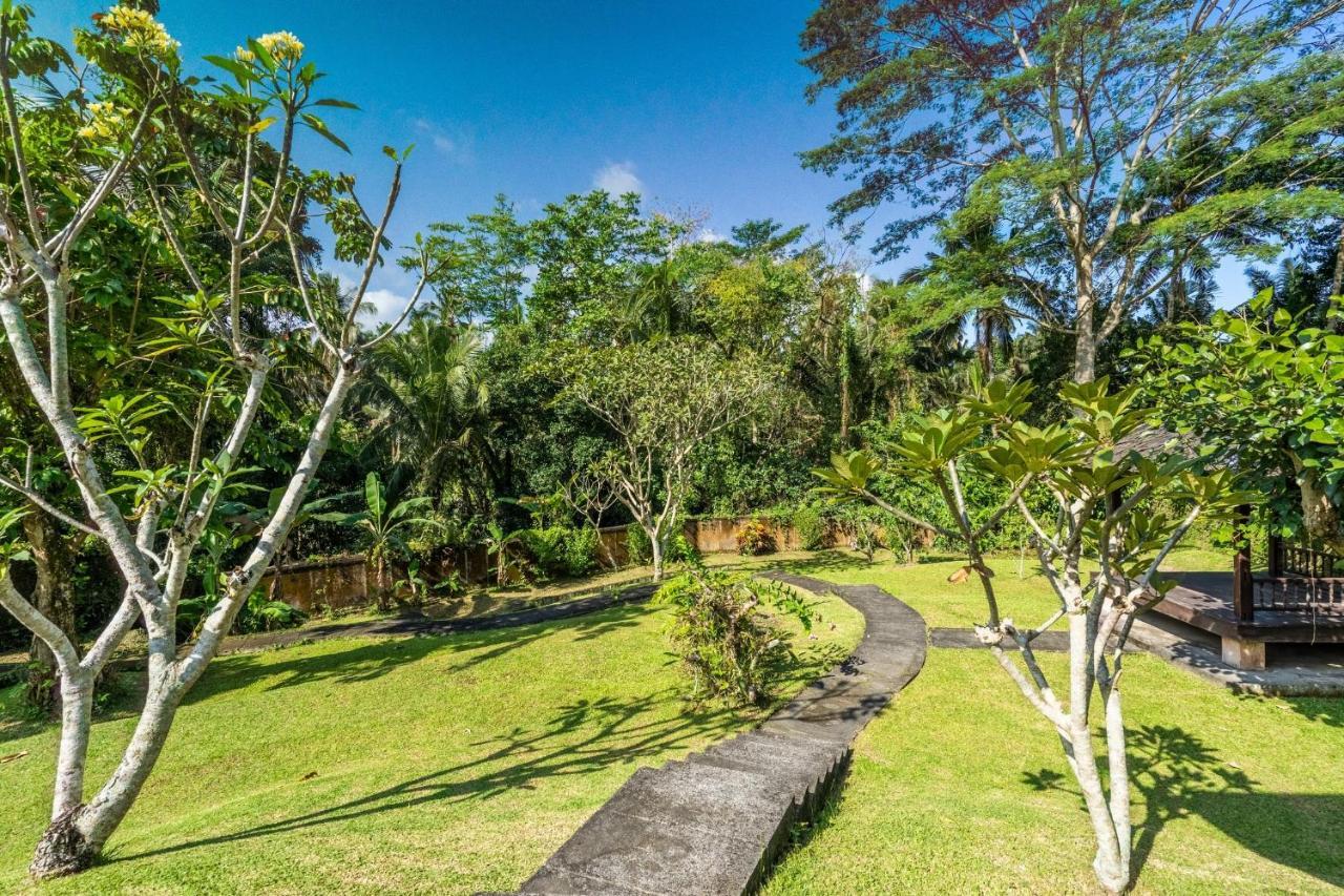 Tirta Tawar Villa Ubud Exterior photo