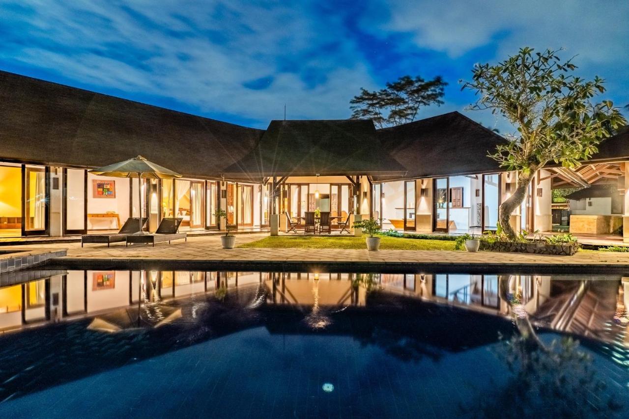 Tirta Tawar Villa Ubud Exterior photo